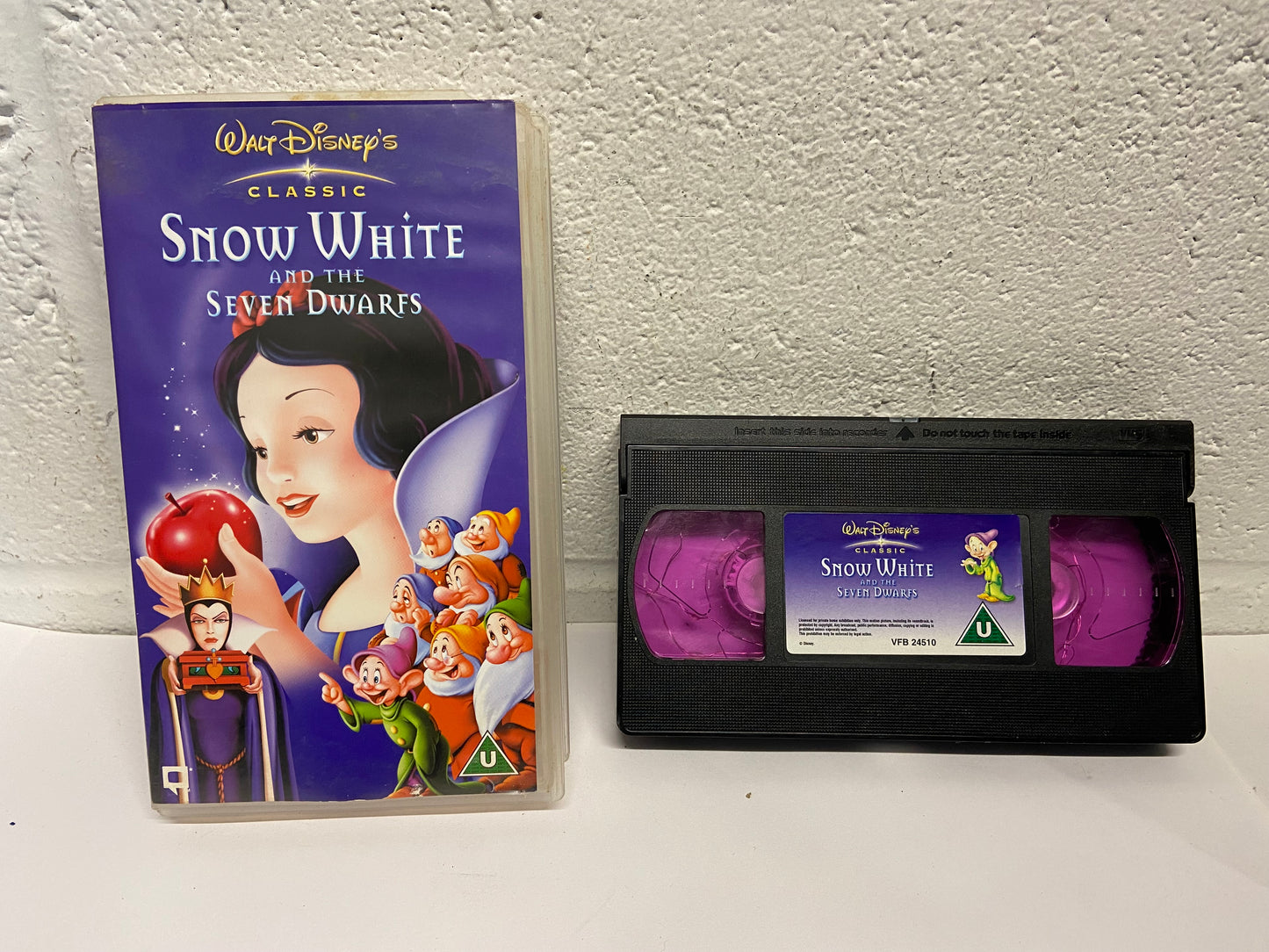 Snow White & The Seven Dwarfs VHS Decorative Light